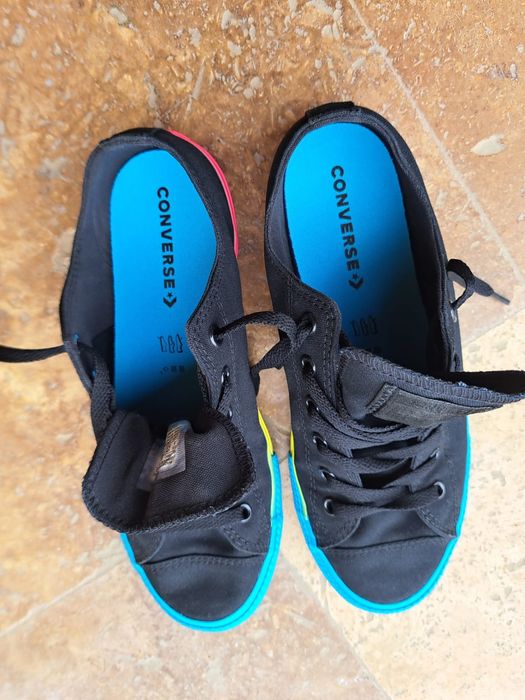 Tenisi  converse
