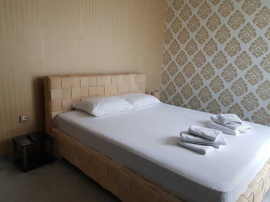 Тристаен апартамент, под наем, Бриз