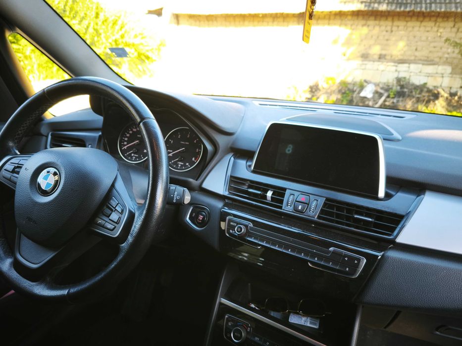 БМВ 218D Gran Tourer