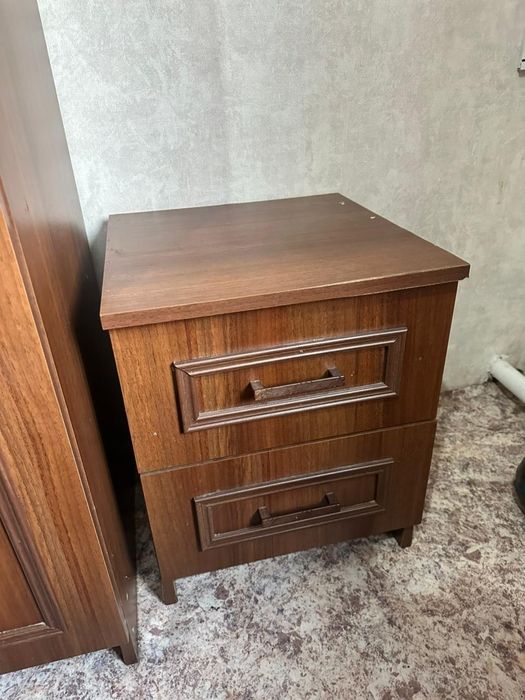 Продам спальный гарнитур