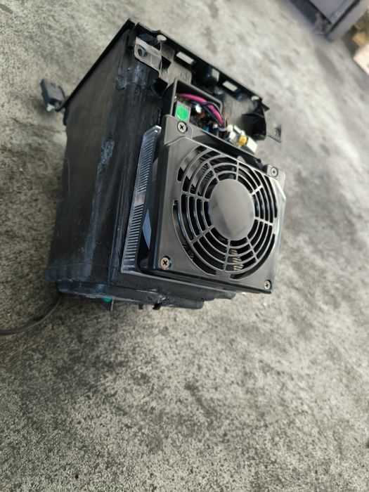 Хладилник/жабка за Range Rover Sport