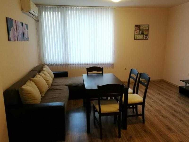 Дава се под наем Двустаен апартамент в Бургас, Славейков - 72 кв.м за 510 € - Снимка #3