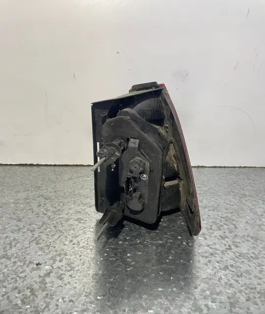 Lampa / Tripla stop stanga pe hayon Ford Galaxy 2006