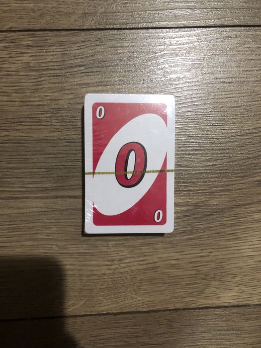 Продам ностольные карты под названием Uno