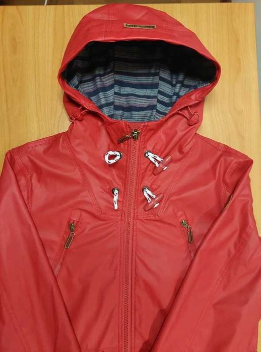 Timeout geaca dama impermeabila ,nouă fără etichetă