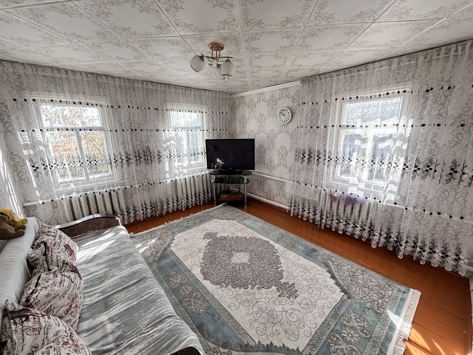 Продам дом в Аулеколе, ул. Комарова 49 — газ, вода, мебель, гараж