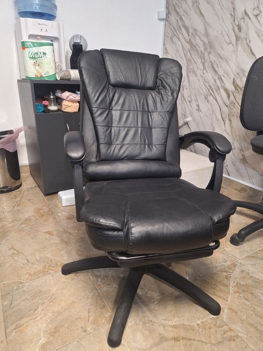 Продавам  масажен стол