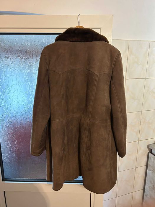 Cojoc din piele intoarsa, nepurtat