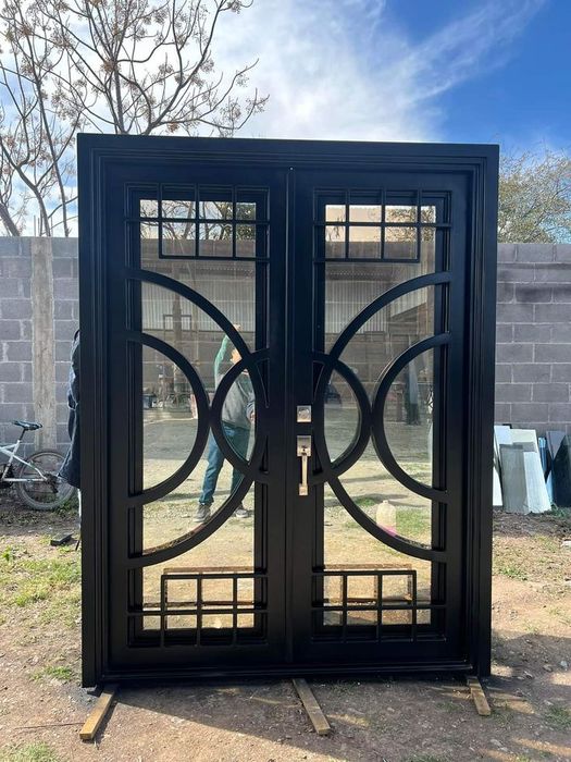 Usa metalica moderna