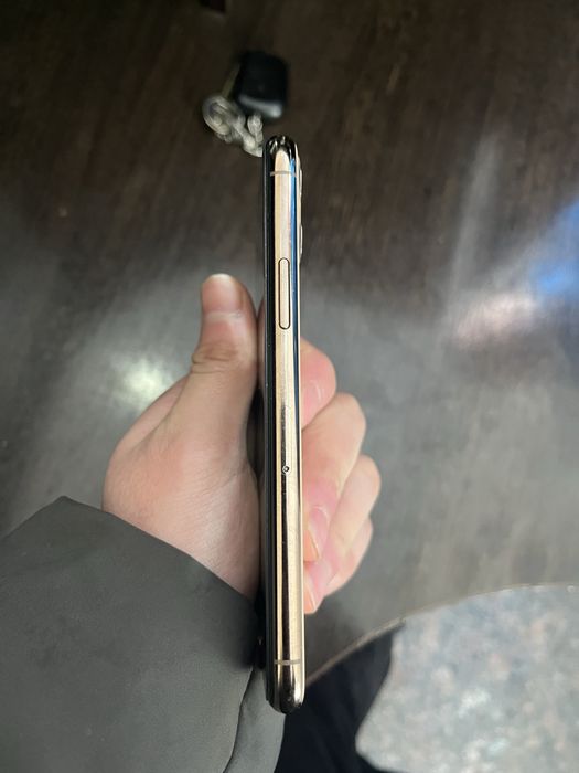 Продам айфон 11про