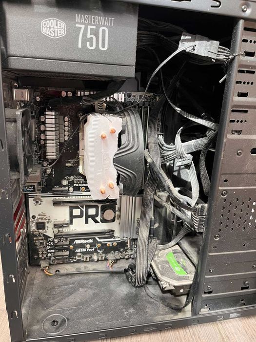 PC Ryzen 7 1700, 16 GB DDR4 1333MHz, 256 GB SSD, 1TB HDD, 750 W PSU, RX 580 – Пловдив