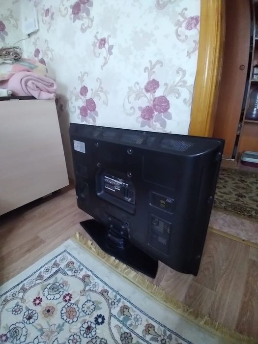 Продам простой телевизор
