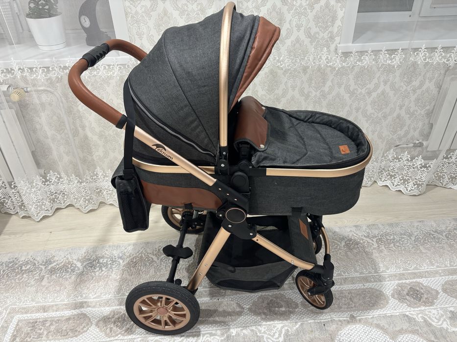 Продам детскую коляску (всесезонная)