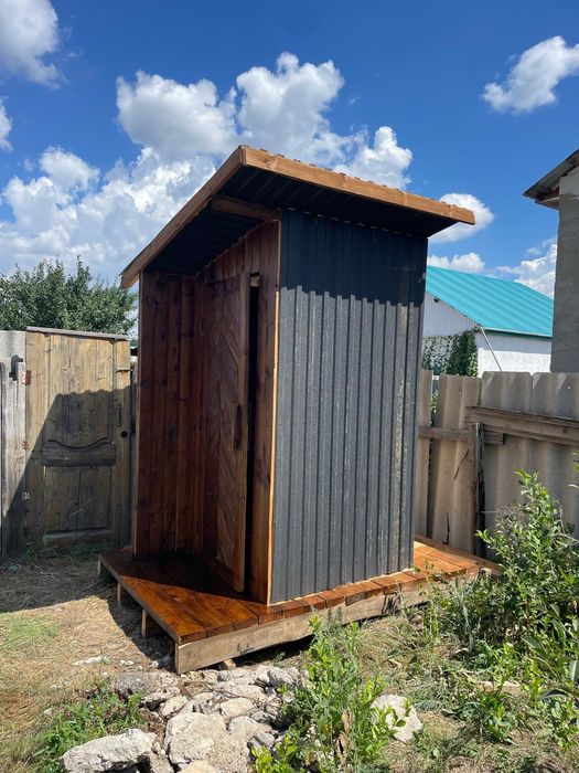 Продам уличный туалет
