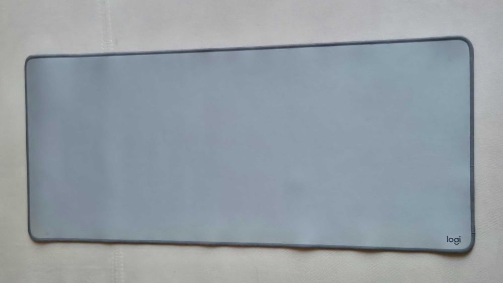 Desk mat Logitech Подложка за бюро