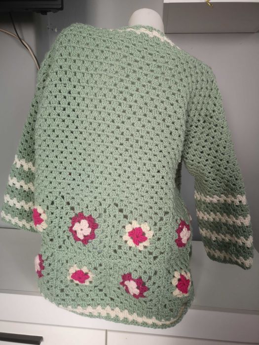 Cardigan crosetat manual
