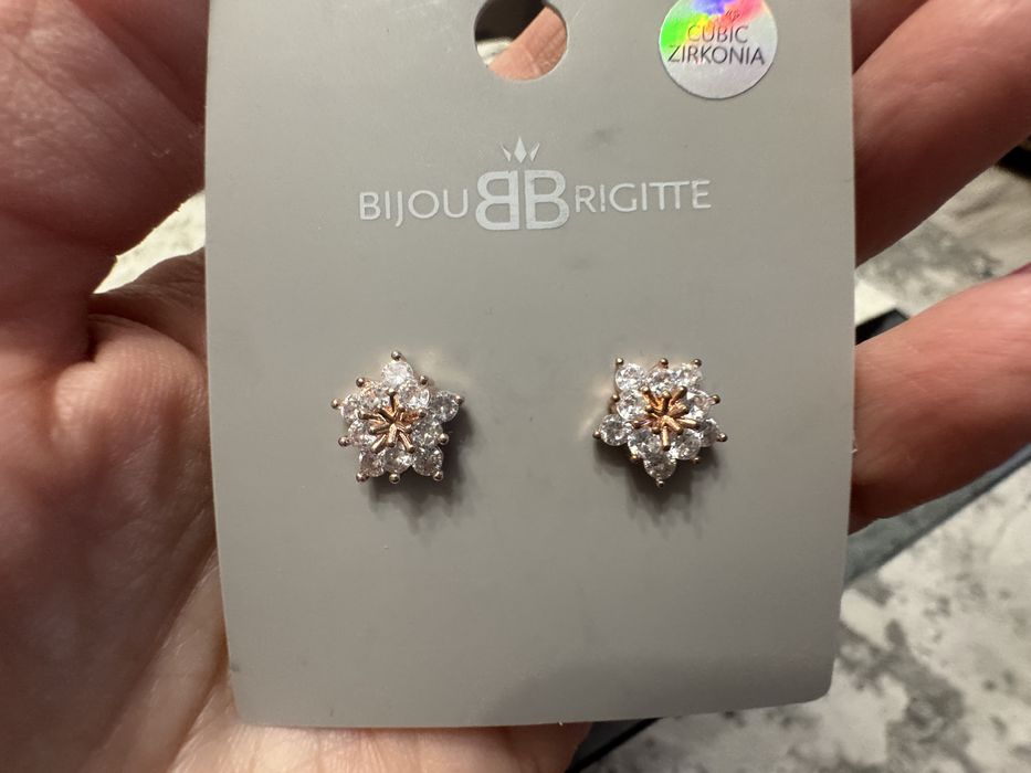 Нови обици с цирконий Bijou Brigitte