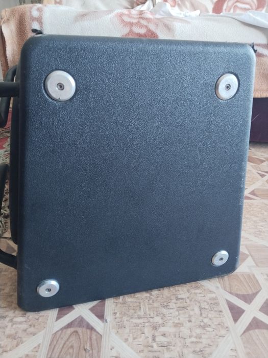 Продам срочно сабвуфер