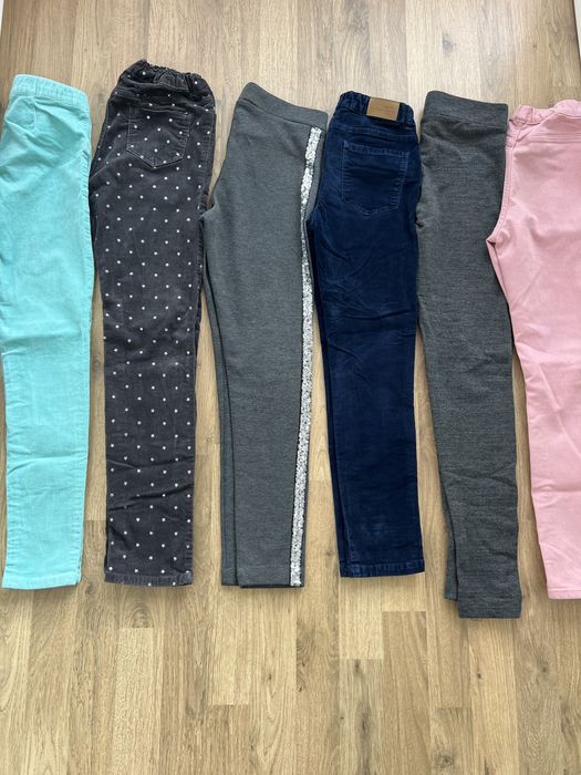 Панталони 9-10 години по 10 лв.