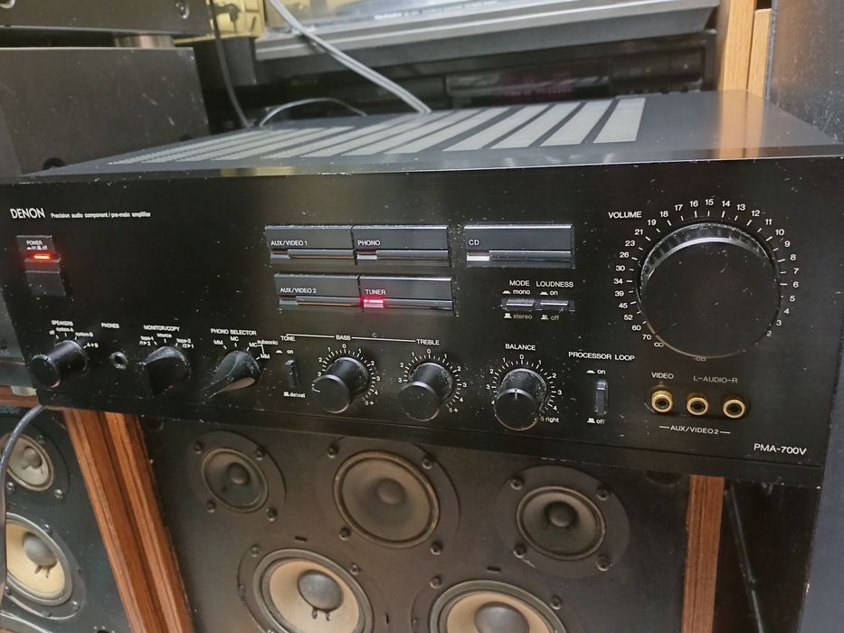 Denon PMA-700v amplificator stereo made in Japan 2x105 w 8ohmi