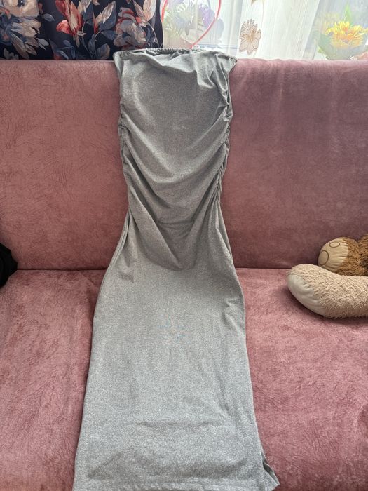 Rochie purtabila oriunde.