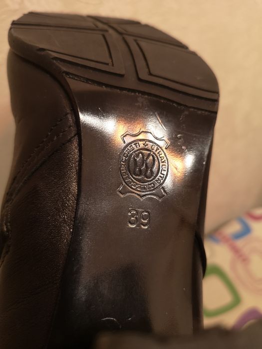 Сапоги женские зимние продам