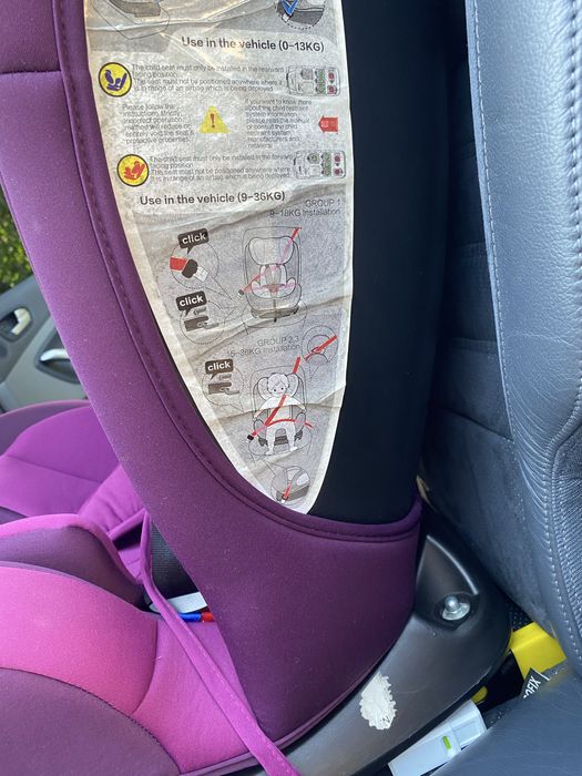 Vand scaun auto cu prindere isofix