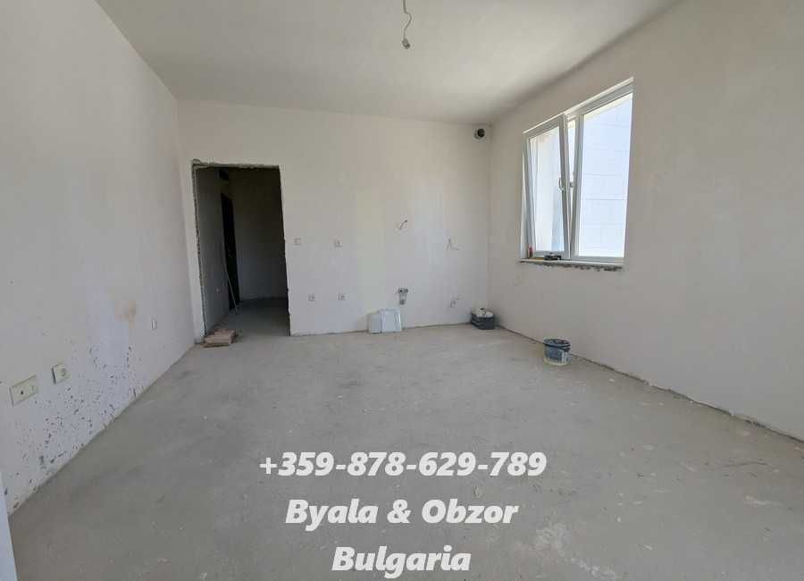 Продава се Тристаен апартамент в Бяла - 78 кв.м за 559 €/кв.м - Снимка #18