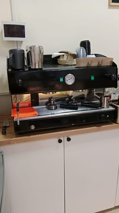 Продается профессиональная кофемашина