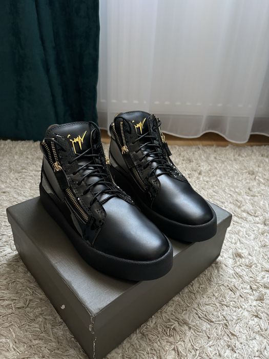 Giuseppe Zanotti Velvet Kriss
