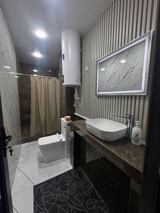 Hostel lux, Mehmonhona