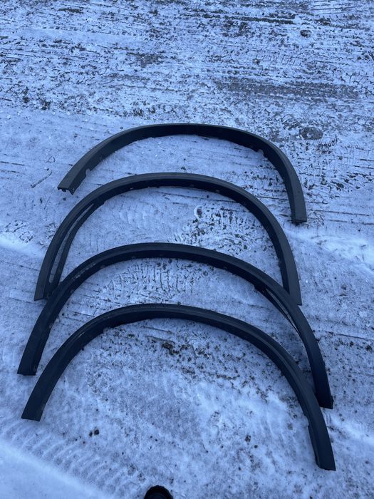 Продаю накладку на арку колеса от BMW F15 X5