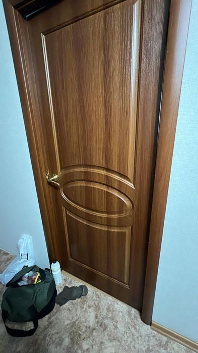 Продам двери в отличном состояний