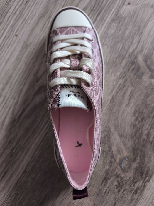 Нови 37 номер пролетни дамски обувки