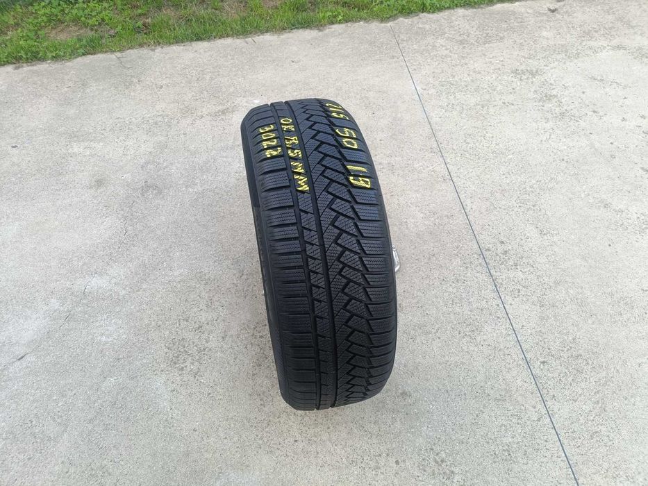 O anvelopa iarna 215 50 19 continental wintercontact TS 850P cu 8,5 mm