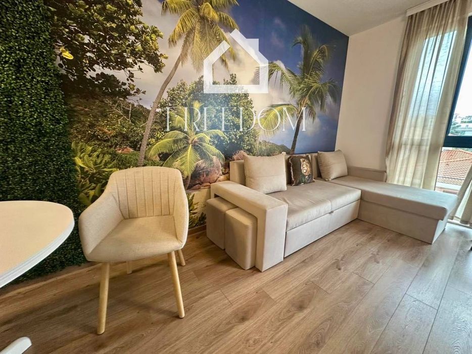 Продава се Двустаен апартамент в к.к. Св.Св. Константин и Елена - 71 кв.м за 1868 €/кв.м - Снимка #1