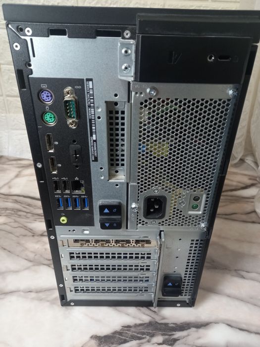 Kомпютър DELL PRECISION T3630 Intel® Xeon® E-2226G  24gb NVIDIA Quadro P2000