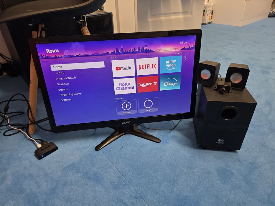 Monitor cu smart box si boxe