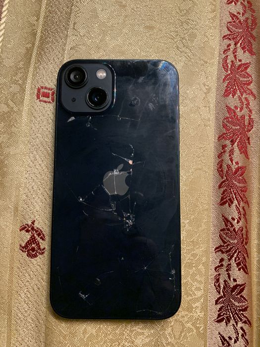 vand iphone 13 urgent!