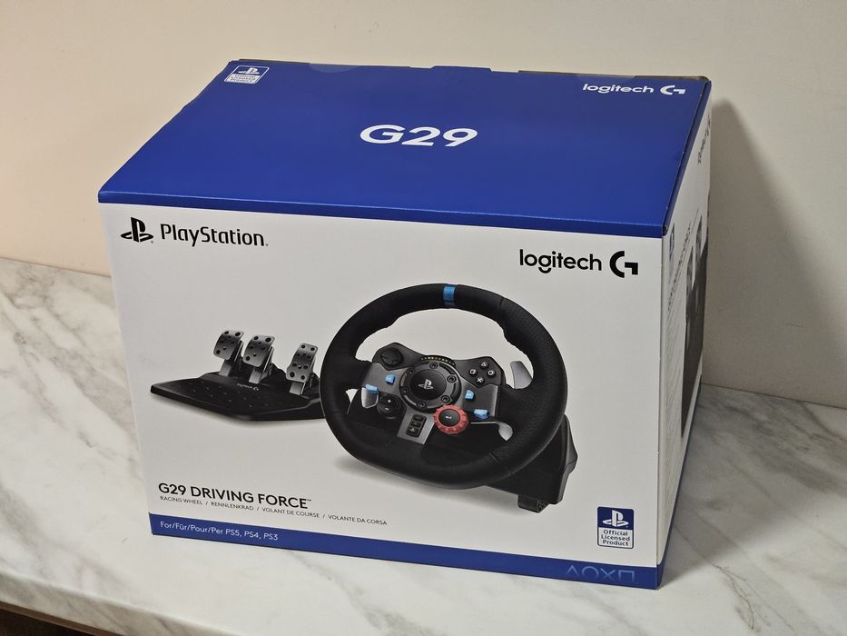 Чисто нов Logitech G29