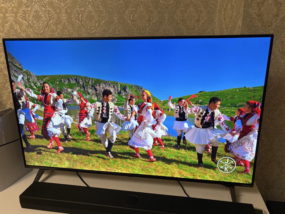Продам 4k hdr телевизор
