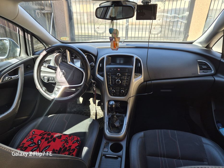 Opel Astra J an 2013