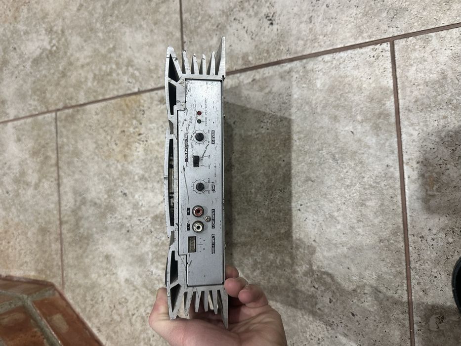 Difuzoare Audison AP4 ,Condensator Auto  HIFONICS,Statie Auto Megavox