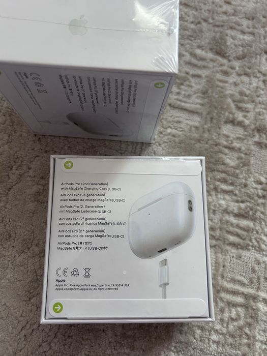 Airpods pro 2.