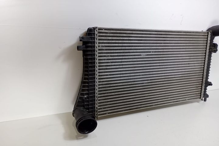 Radiator  Intercooler  3C0145803G Volkswagen VW Passat B6