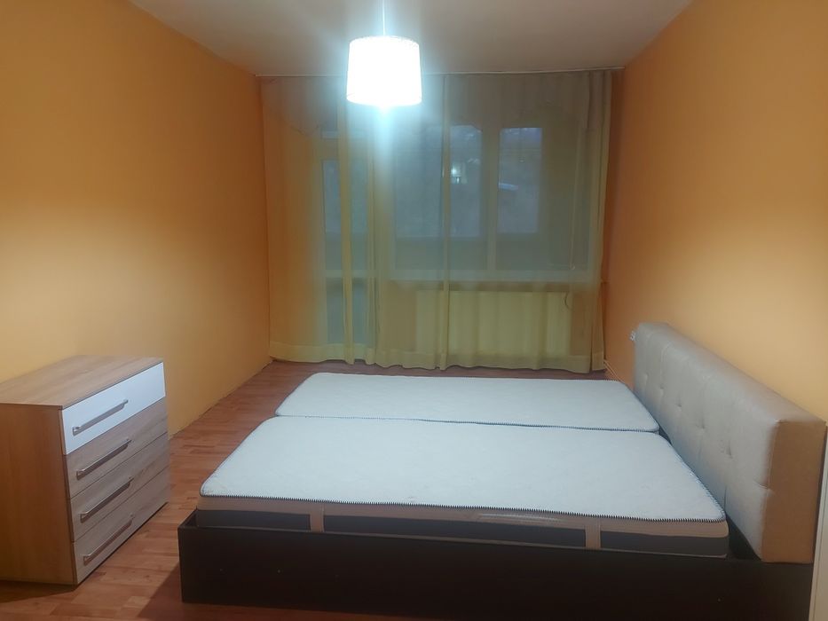 Дава се под наем Тристаен апартамент в Горна Оряховица - 70 кв.м за 229.5 € - Снимка #2