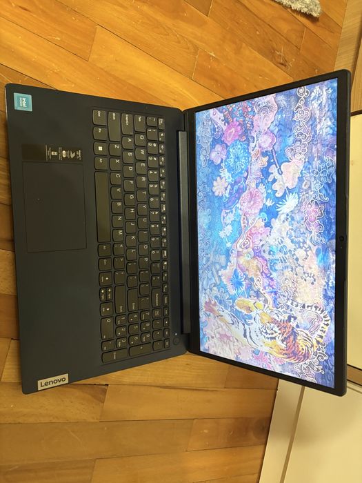 Vand Laptop Lenovo nou nout