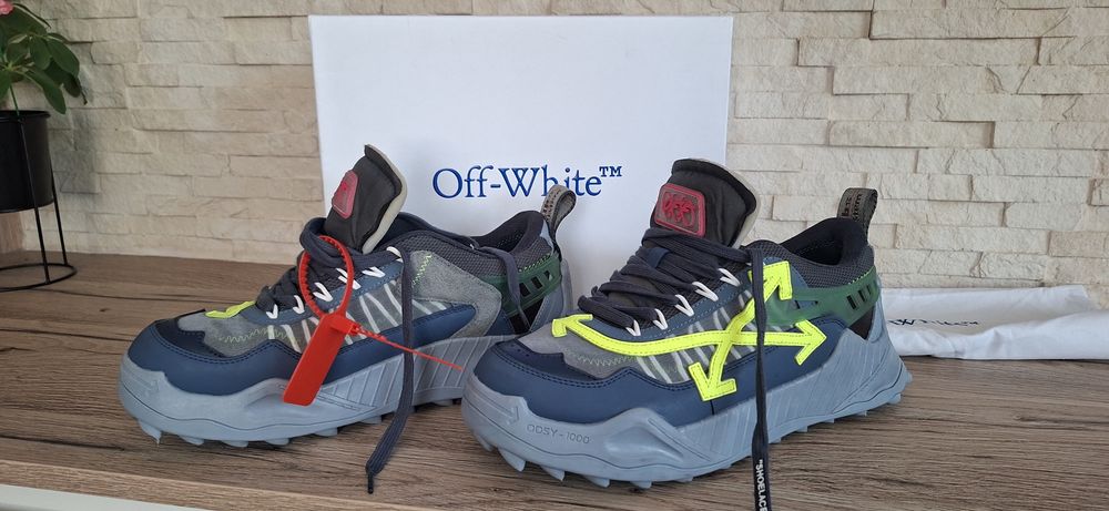 Продавам  мъжки маратонки OFF WHITE