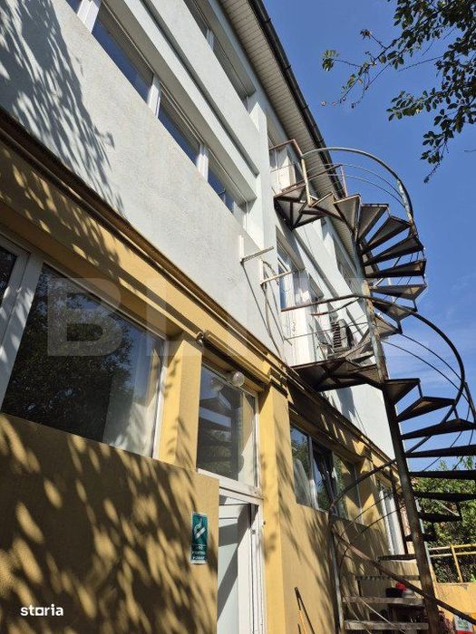 Spatiu comercial p+2  ,  750 mp de vanzare zona centrala