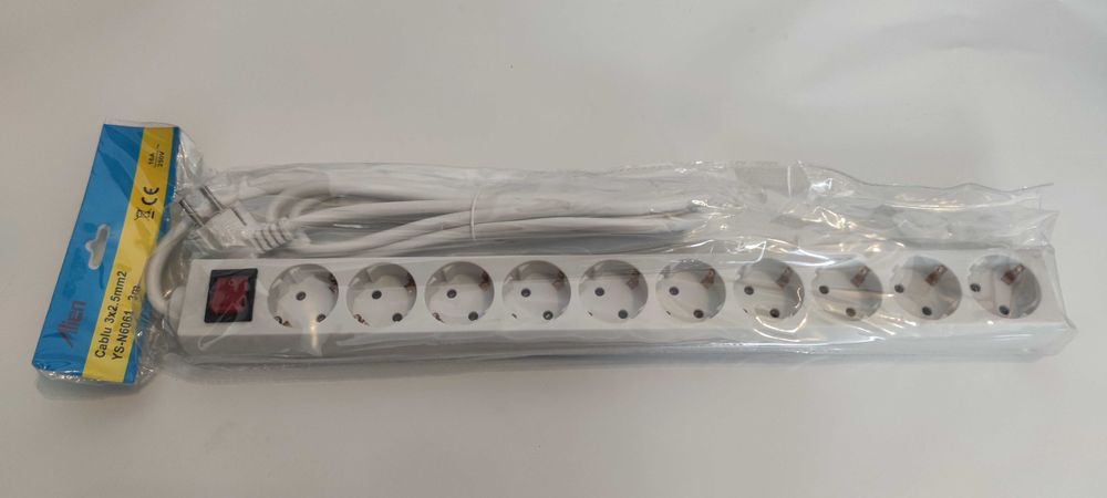 Promotie! Prelungitor electric 10 posturi (10 cai) cu intrerupator, lungime: 3, 5, 10 metri. Calitate!
